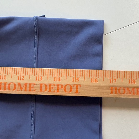 Lululemon Align V Neck Tank Top Blue Cropped Athletic Yoga Workout Women - Picture 5 of 5